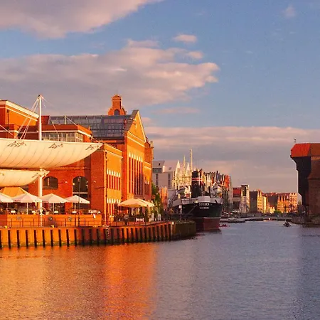 Nadmorski Piastowska Апартаменты Гданьск